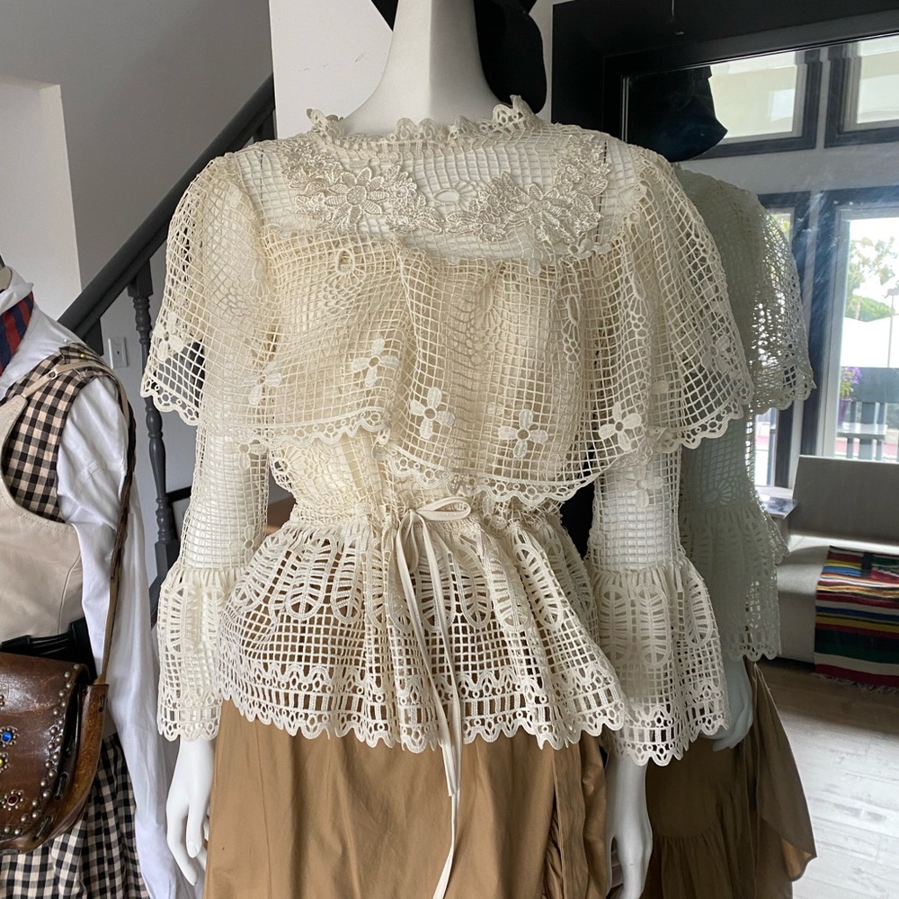 Lace ruffle blouse